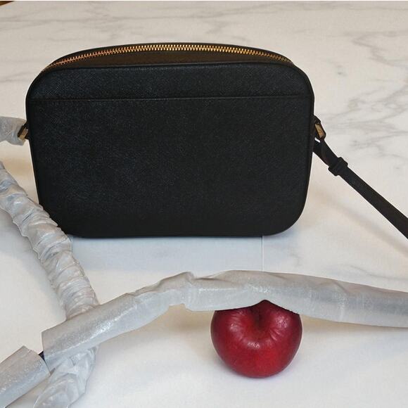 Michael Kors Jet Set Large Saffiano Leather Crossbody Bag - NWT - Picture 2 of 13